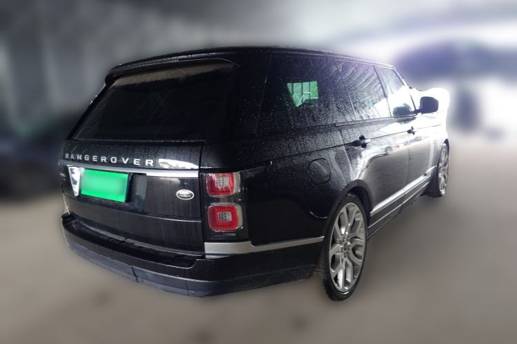 Used Land Rover Range 2022 3.0 L6 400 PS Classic Extended Version Rear Right 45 Deg
