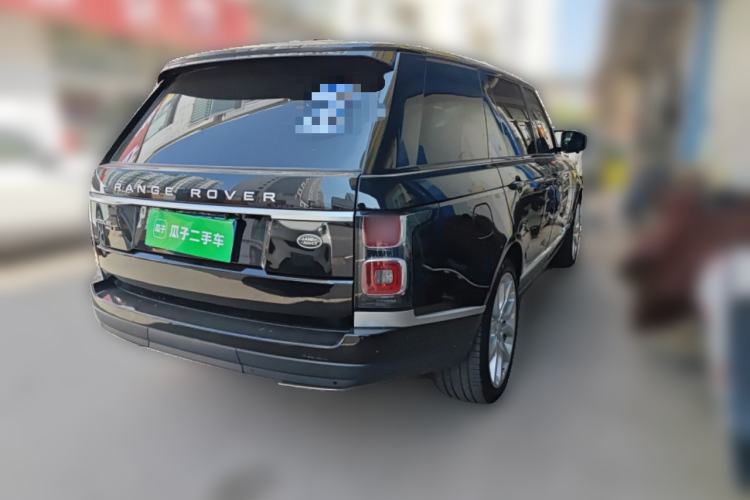 Used Land Rover Range 2022 3.0 L6 400 PS Classic Extended Version Rear Right 45 Deg