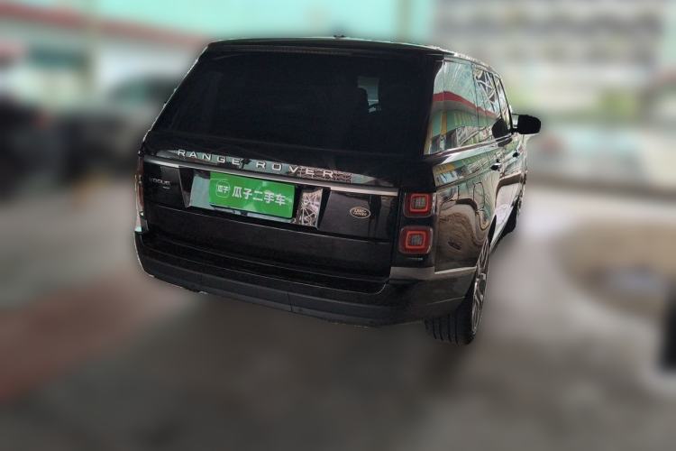Used Land Rover Range 2022 3.0 L6 400 PS Classic Extended Version Rear Right 45 Deg