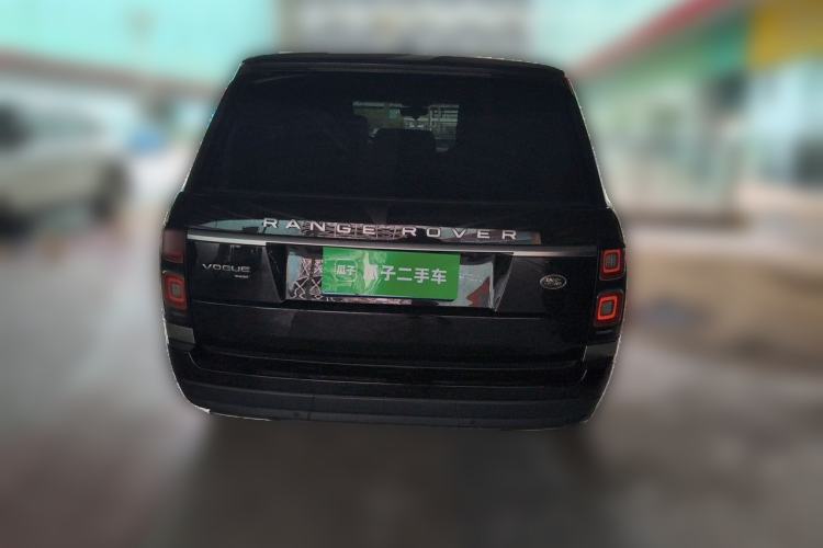 Used Land Rover Range 2022 3.0 L6 400 PS Classic Extended Version Rear