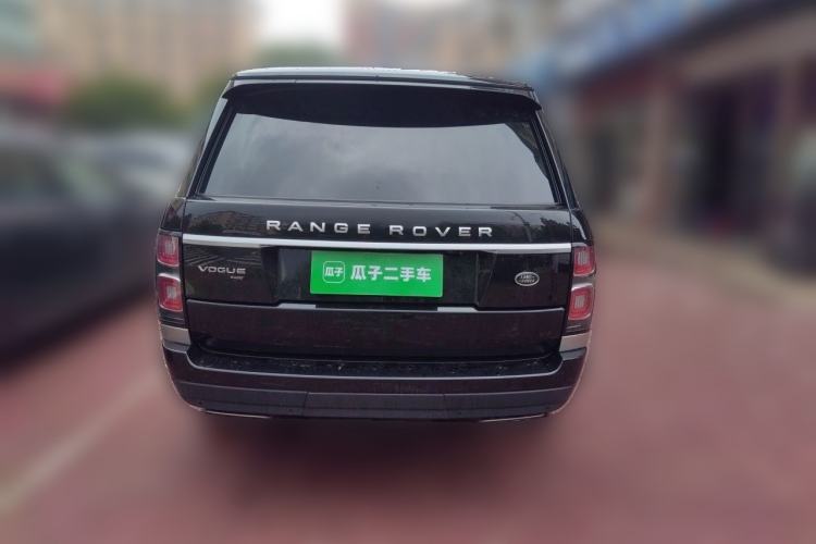 Used Land Rover Range 2022 3.0 L6 400 PS Classic Extended Version Rear