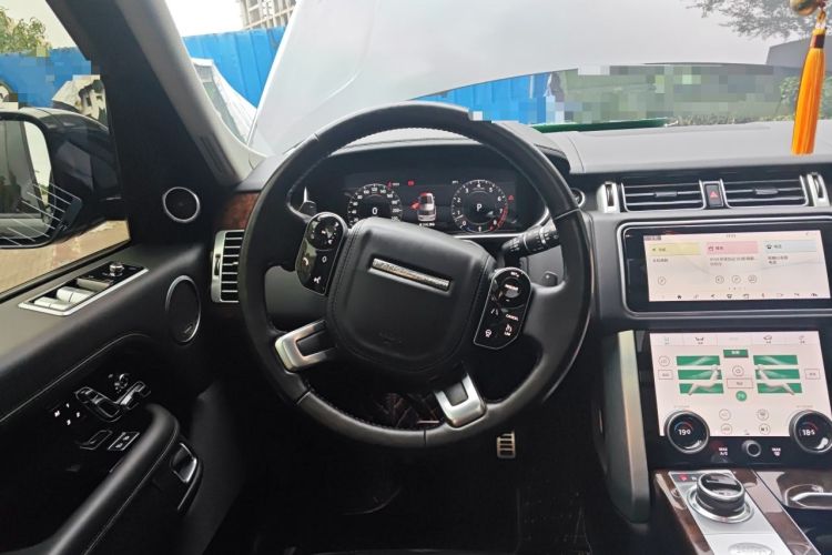 Used Land Rover Range 2022 3.0 L6 360 PS Legacy Edition Steering Wheel