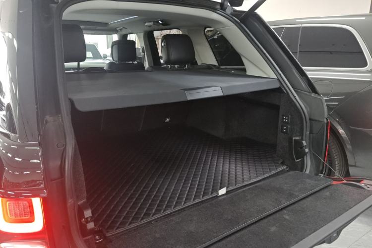 Used Land Rover Range 2022 3.0 L6 360 PS Legacy Edition Trunk