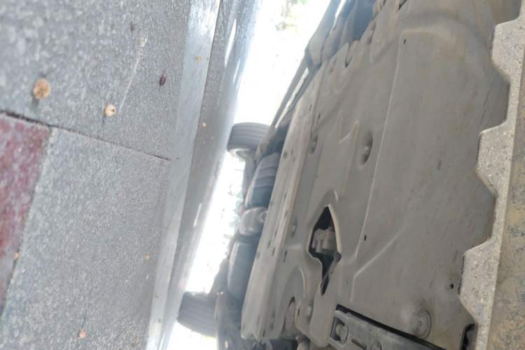Used Land Rover Range 2022 3.0 L6 400 PS Classic Extended Version Chassis Front