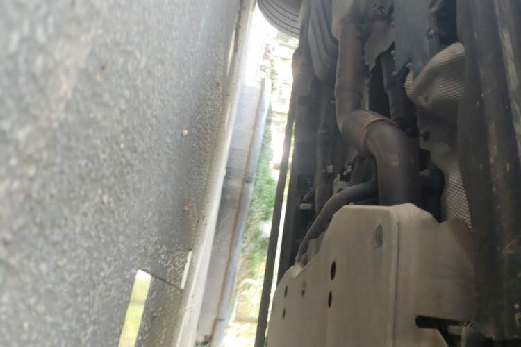 Used Land Rover Range 2022 3.0 L6 400 PS Classic Extended Version Chassis Front Right