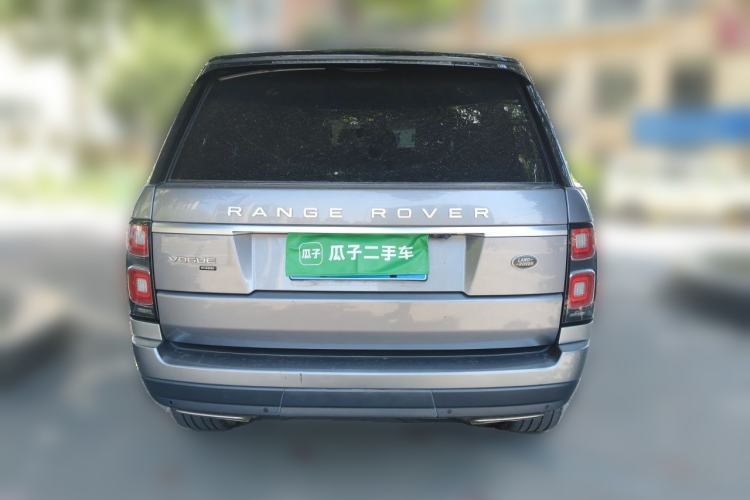 Used Land Rover Range 2022 3.0 L6 400 PS Classic Extended Version Rear
