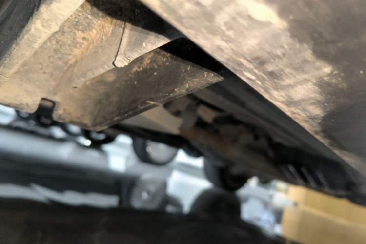 Used Land Rover Range 2022 3.0 L6 400 PS Prestige Extended Version Chassis Front Left