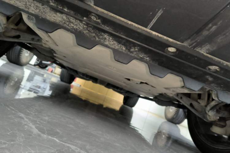 Used Land Rover Range 2022 3.0 L6 400 PS Prestige Extended Version Chassis Front