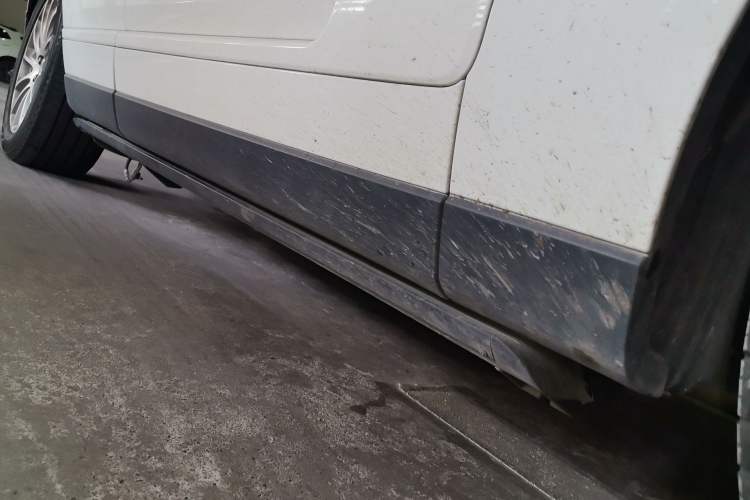Used Land Rover Range 2022 3.0 L6 360 PS Legacy Edition Chassis Front Right