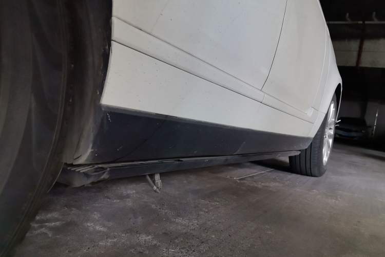 Used Land Rover Range 2022 3.0 L6 360 PS Legacy Edition Chassis Rear Right