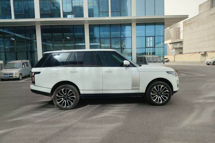Used Land Rover Range 2022 3.0 L6 360 PS Grand Edition Exterior 2