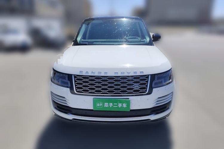 Used Land Rover Range 2022 3.0 L6 400 PS Classic Extended Version Front