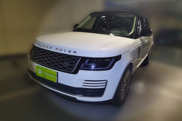 Ojetý Land Rover Range 2022 3.0 L6 400 PS Classic Extended Version