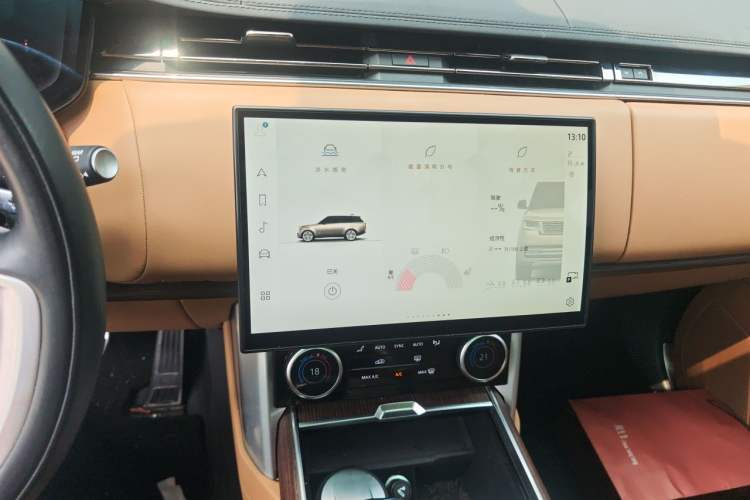Used Land Rover Range 2023 Revised Version 3.0 L6 400 PS Extended Luxury Edition Audio And AC Panel
