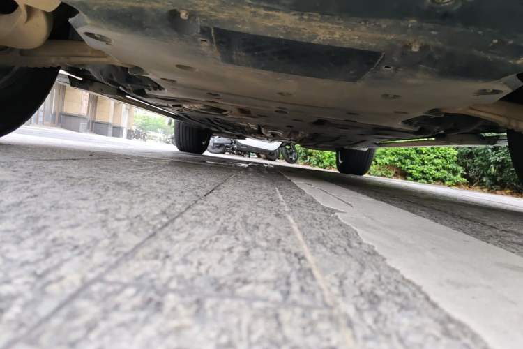 Used Land Rover Range 2023 3.0 L6 400 PS Extended Long-Wheelbase Version Chassis Front