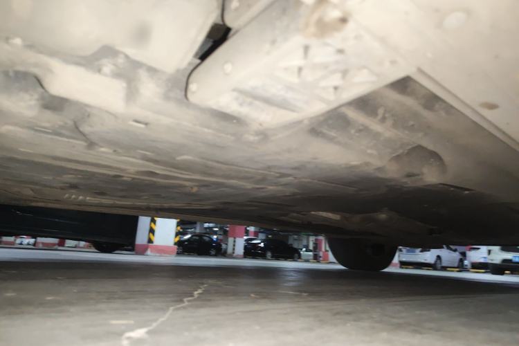 Used Land Rover Range 2023 3.0 L6 400 PS Prestige Seven-Seater Extended Version Chassis Front Left