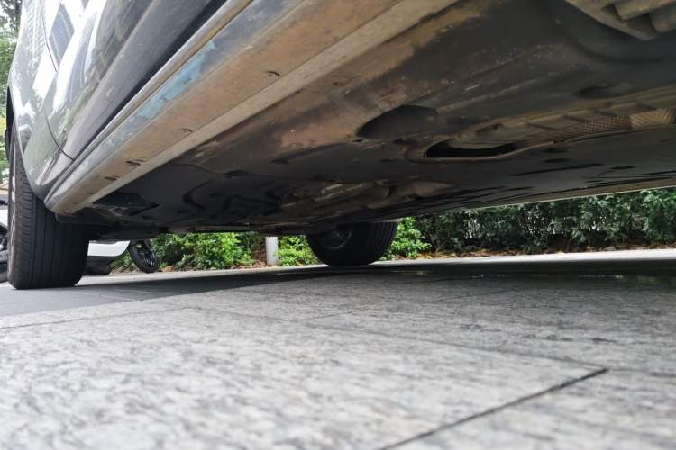 Used Land Rover Range 2023 3.0 L6 400 PS Extended Long-Wheelbase Version Chassis Front Right