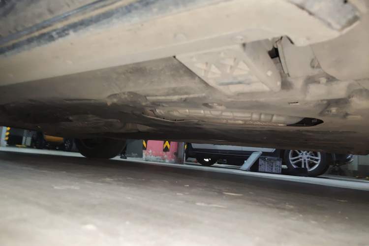 Used Land Rover Range 2023 3.0 L6 400 PS Prestige Seven-Seater Extended Version Chassis Front Right