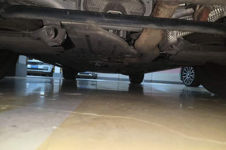 Used Land Rover Range 2023 3.0 L6 400 PS Flagship Extended Version Chassis Rear
