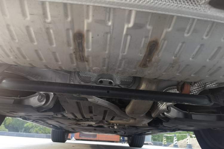 Used Land Rover Range 2023 3.0 L6 400 PS Flagship Extended Version Chassis Rear