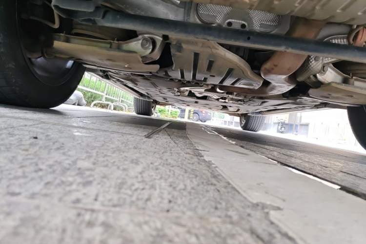Used Land Rover Range 2023 3.0 L6 400 PS Extended Long-Wheelbase Version Chassis Rear