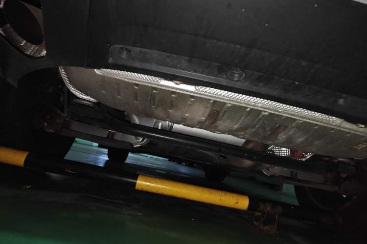 Used Land Rover Range 2023 3.0 L6 400 PS Prestige Seven-Seater Extended Version Chassis Rear