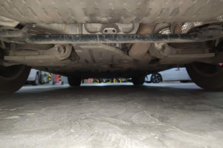 Used Land Rover Range 2023 3.0 L6 400 PS Prestige Seven-Seater Extended Version Chassis Rear