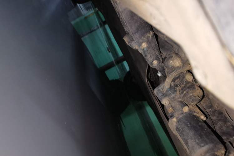 Used Land Rover Range  Chassis Rear Left