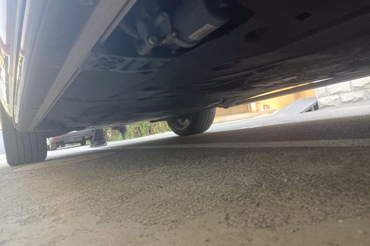 Used Land Rover Range  Chassis Rear Left