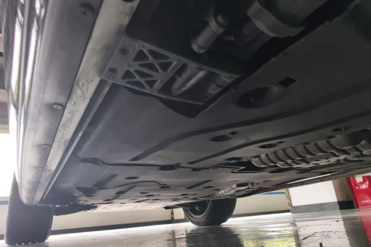 Used Land Rover Range 2023 3.0 L6 360 PS Grand Edition Chassis Rear Left