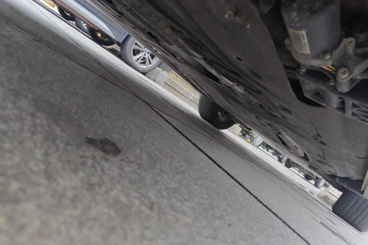 Used Land Rover Range 2023 3.0 L6 400 PS Prestige Seven-Seater Extended Version Chassis Rear Right
