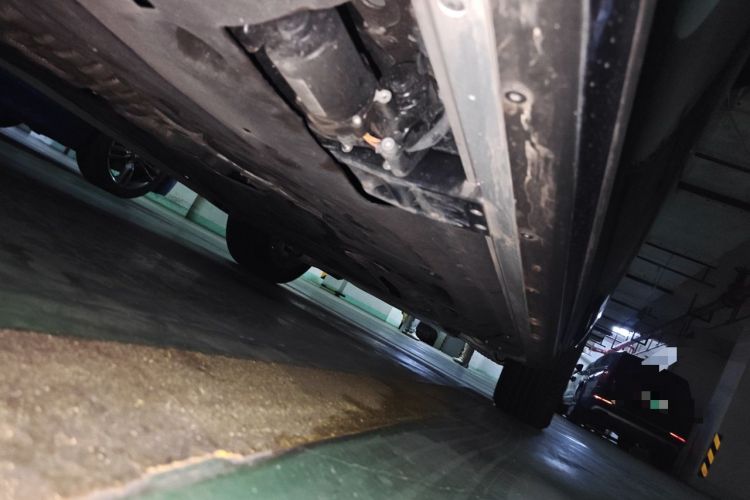 Used Land Rover Range 2023 3.0 L6 400 PS Prestige Seven-Seater Extended Version Chassis Rear Right