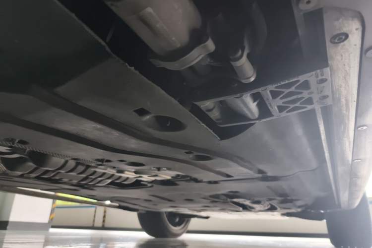 Used Land Rover Range 2023 3.0 L6 360 PS Grand Edition Chassis Rear Right