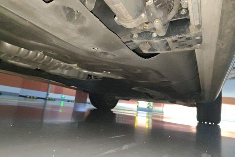 Used Land Rover Range 2023 3.0 L6 400 PS Prestige Seven-Seater Extended Version Chassis Rear Right