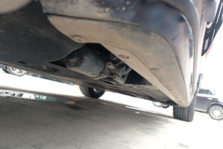 Used Land Rover Range 2023 3.0 L6 400 PS Extended Long-Wheelbase Version Chassis Rear Right