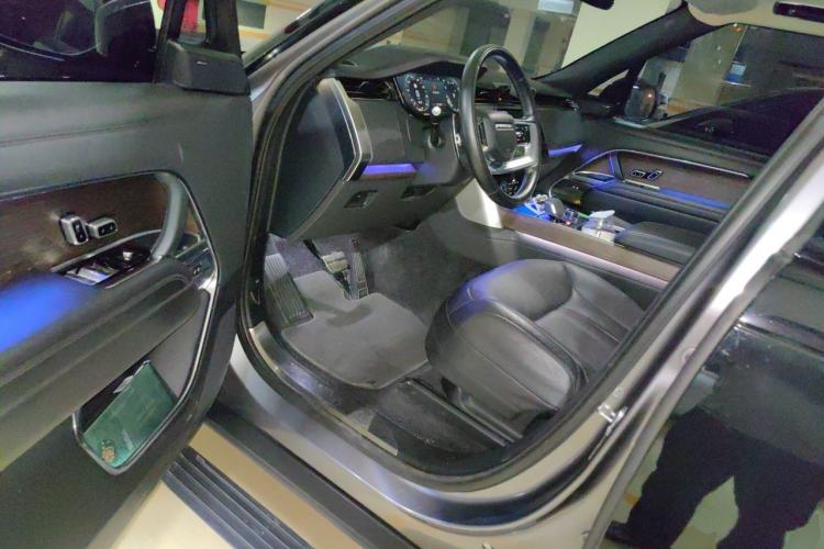 Used Land Rover Range 2023 Revised Version 3.0 L6 400 PS Extended Luxury Edition Driver Seat