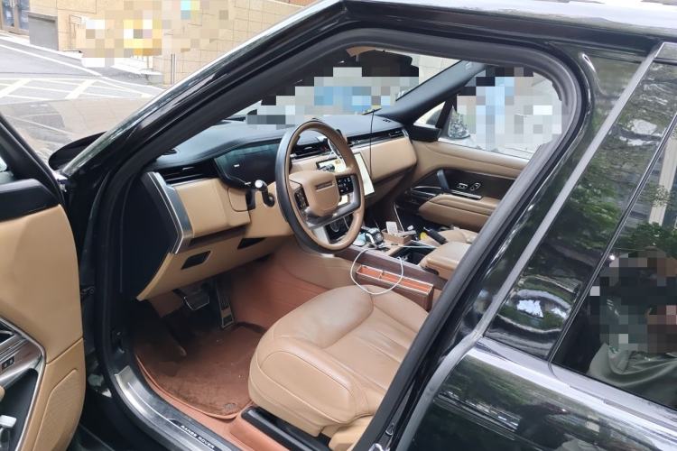 Used Land Rover Range 2023 3.0 L6 400 PS Extended Long-Wheelbase Version Driver Seat