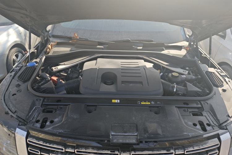 Used Land Rover Range 2023 Revised Version 3.0 L6 400 PS Extended Luxury Edition Engine Bay