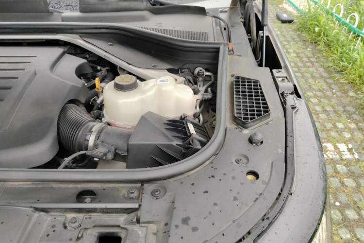 Used Land Rover Range 2023 Revised Version 3.0 L6 400 PS Extended Luxury Edition Engine Bay Left