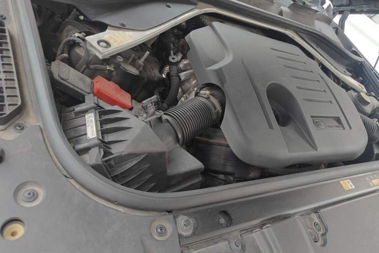 Used Land Rover Range 2023 3.0 L6 400 PS Prestige Seven-Seater Extended Version Engine Bay Right