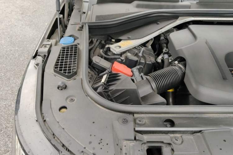 Used Land Rover Range 2023 Revised Version 3.0 L6 400 PS Extended Luxury Edition Engine Bay Right