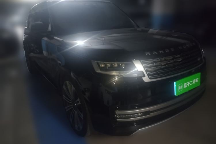 Used Land Rover Range 2023 3.0 L6 400 PS Prestige Seven-Seater Extended Version Front Right 45 Deg