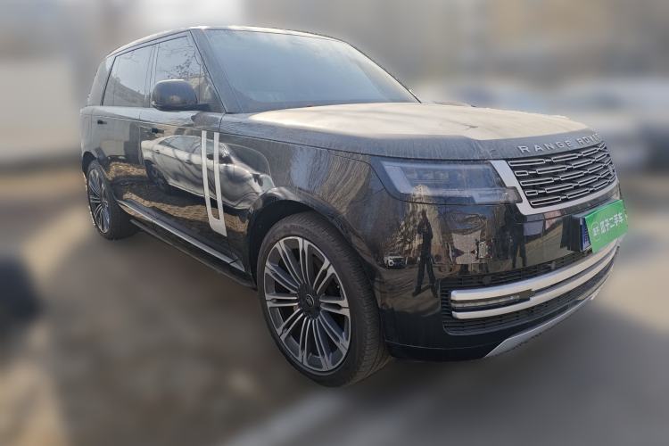 Used Land Rover Range 2023 Revised Version 3.0 L6 400 PS Extended Luxury Edition Front Right 45 Deg