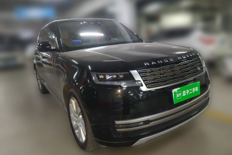 Used Land Rover Range 2023 3.0 L6 400 PS Prestige Seven-Seater Extended Version Front Right 45 Deg