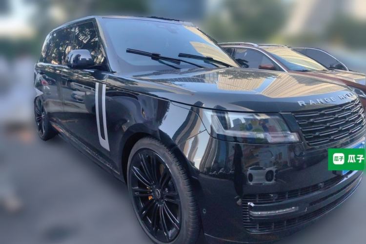 Used Land Rover Range 2023 3.0 L6 400 PS Prestige Seven-Seater Extended Version Front Right 45 Deg