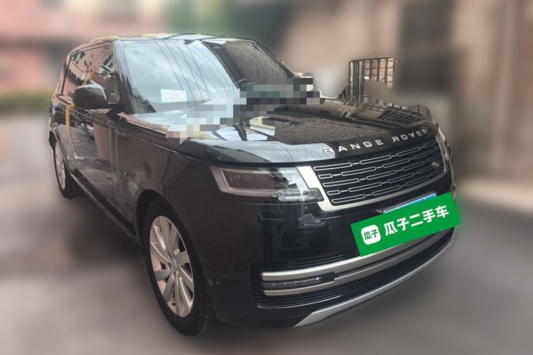 Used Land Rover Range 2023 3.0 L6 400 PS Prestige Seven-Seater Extended Version Front Right 45 Deg