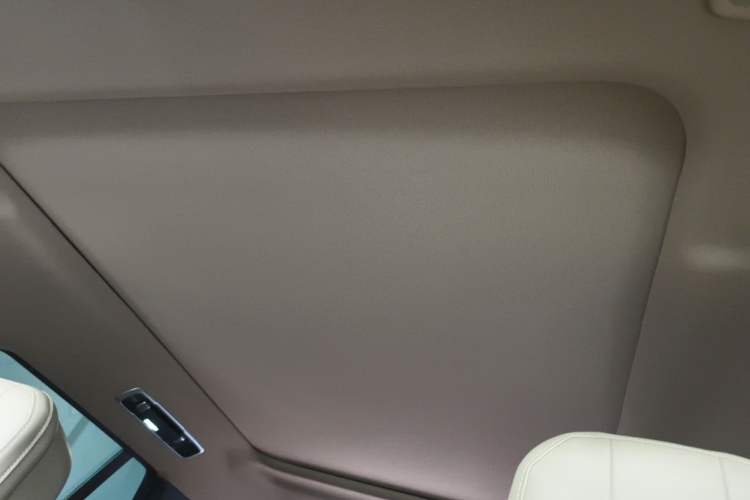 Used Land Rover Range 2023 3.0 L6 360 PS Grand Edition Headliner
