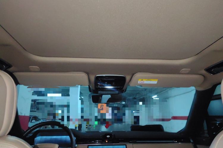 Used Land Rover Range 2023 3.0 L6 400 PS Prestige Seven-Seater Extended Version Headliner