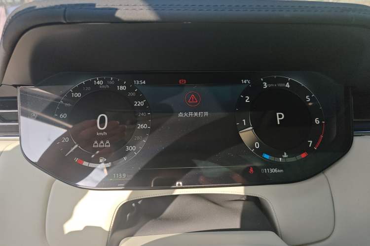 Used Land Rover Range 2023 Revised Version 3.0 L6 400 PS Extended Luxury Edition Instrument Cluster
