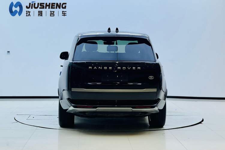 Used Land Rover Range 2023 3.0 L6 360 PS Grand Edition Interior 1